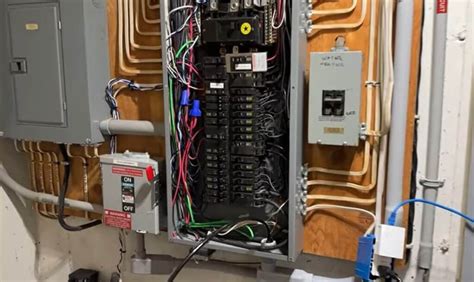 Sometimes this can lead to a humming sound from the breaker box, which indicates that a circuit is overloaded. . Breaker box buzzes when ac turns on
